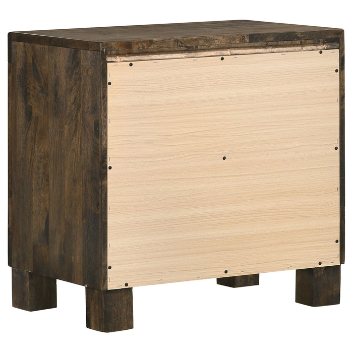 Woodmont 5 Pc Bedroom Sets