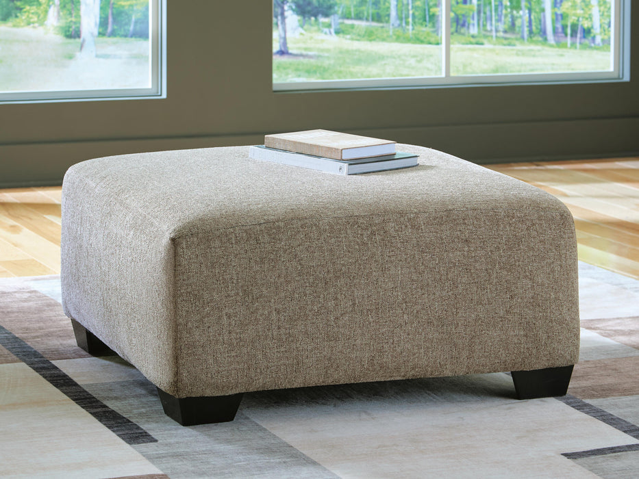 Newellen Oversized Accent Ottoman - EZ Furniture of Mayfair (Philadelphia, PA)