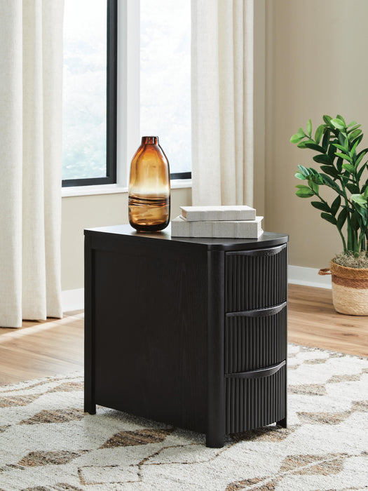 Camdill Chairside End Table - EZ Furniture of Mayfair (Philadelphia, PA)
