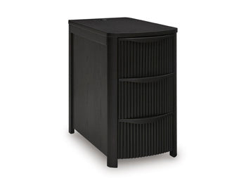 Camdill Chairside End Table - EZ Furniture of Mayfair (Philadelphia, PA)